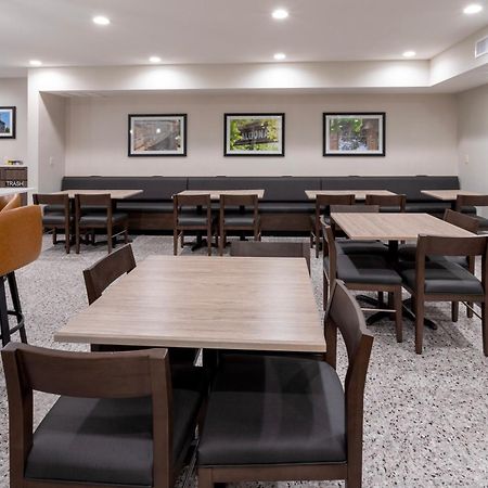 Grandstay Hotel & Suites Johnston-Des Moines, Ia 외부 사진